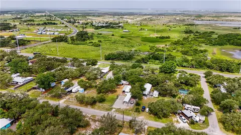 118119 Donnie Dr, Rockport, TX 78382