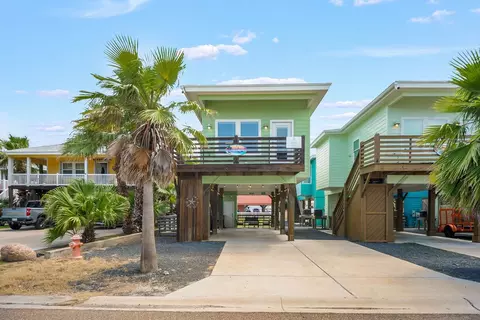 1924 S 11th St #10, Port Aransas, TX 78373