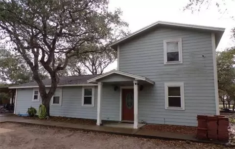 142 Vercie St, Rockport, TX 78382