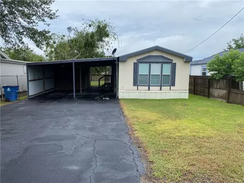 207 Dunbar St, Refugio, TX 78377 photo 1