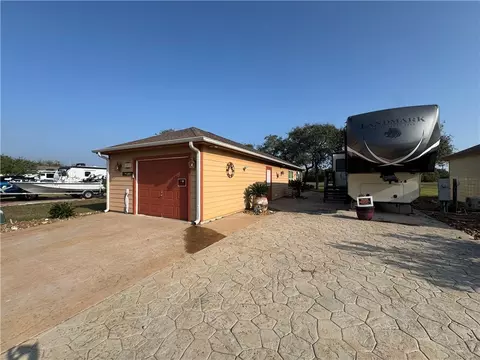 11 Augusta Cir, Aransas Pass, TX 78336