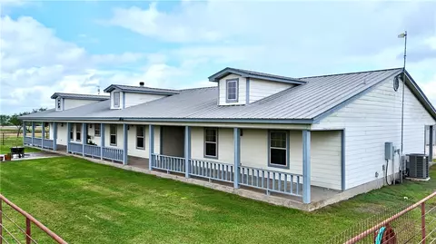 Exterior - 5567 County Road 1441, Mathis, TX 78368 photo 2 of 2