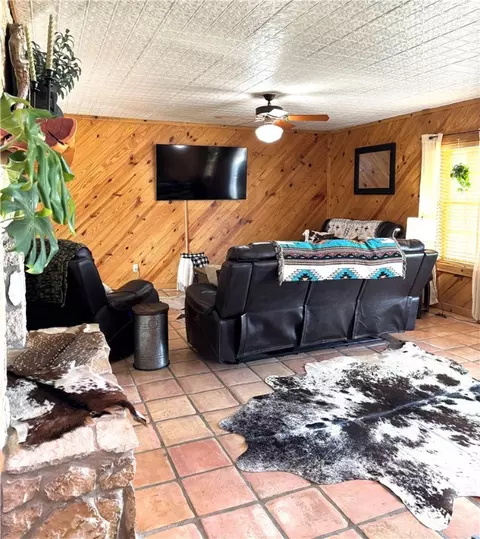 Living - 5567 County Road 1441, Mathis, TX 78368 photo 5 of 6