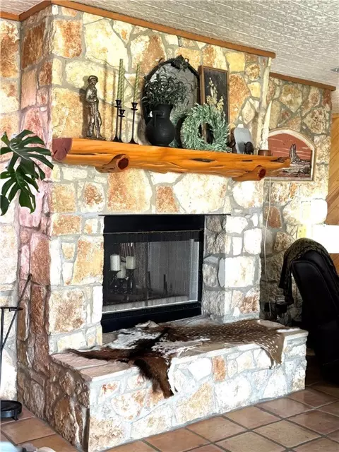 Living - 5567 County Road 1441, Mathis, TX 78368 photo 6 of 6