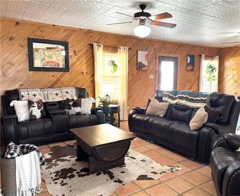 Living - 5567 County Road 1441, Mathis, TX 78368 photo 1 of 6