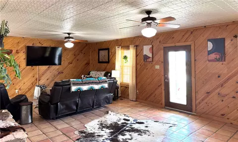 Living - 5567 County Road 1441, Mathis, TX 78368 photo 4 of 6