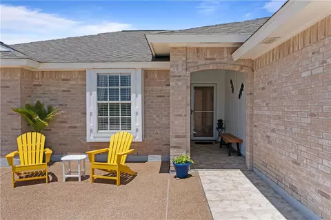 15209 Dasmarinas Dr, Corpus Christi, TX 78418