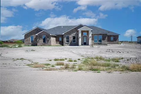 4710 Pinot Noir Ct, Robstown, TX 78380