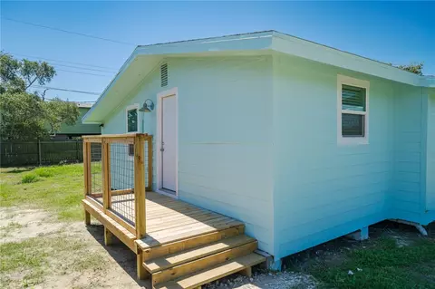 248 Post Oak, Rockport, TX 78382