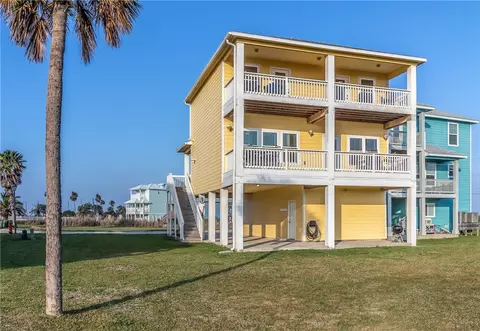 162 La Concha Blvd #18, Port Aransas, TX 78373