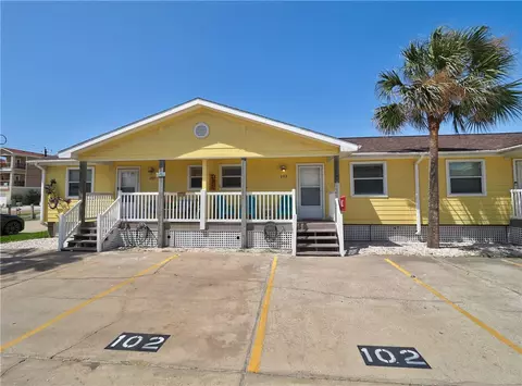 1726 S 11th St #102, Port Aransas, TX 78373