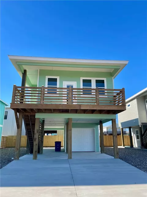231 Port Mansfield St, Port Aransas, TX 78373