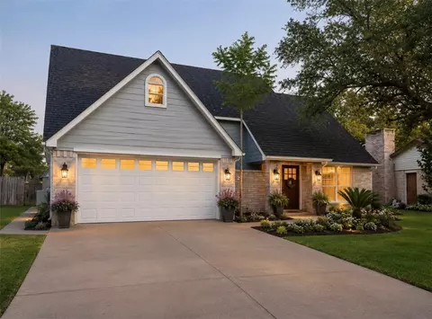 2616 El Camino Dr, Bay City, TX 77414