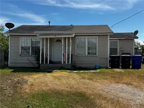 9131 Caroline, Corpus Christi, TX 78409