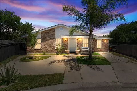 1126 Green Willow Dr, Corpus Christi, TX 78405