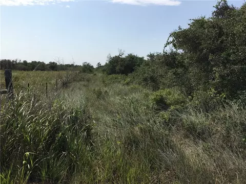 2011 Smith Rd, Aransas Pass, TX 78336