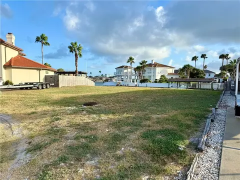 13806 Gunwale Dr, Corpus Christi, TX 78418