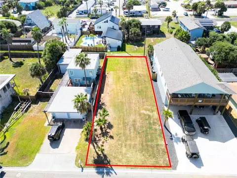 411 S Station St, Port Aransas, TX 78373