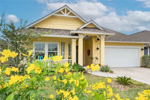 105 Shadow Moss, Rockport, TX 78382