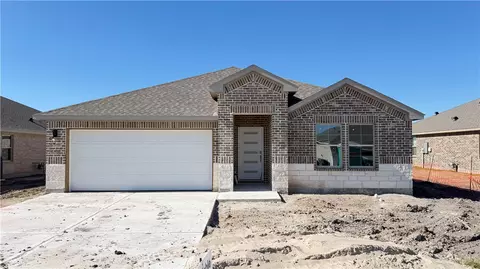 3550 Sepehr Lake Dr, Robstown, TX 78380