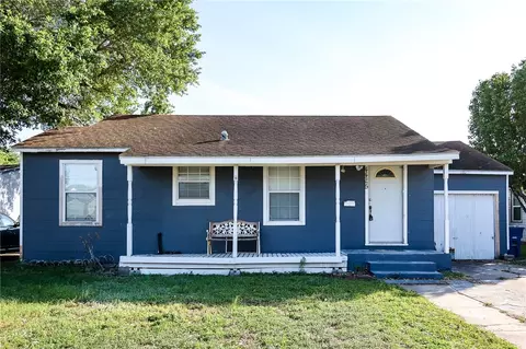 4425 N Cornelia Cir, Corpus Christi, TX 78408