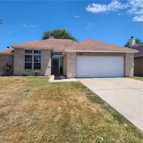 7810 Jim Wells Dr, Corpus Christi, TX 78413