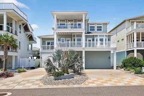853 Oceanside Dr, Port Aransas, TX 78373