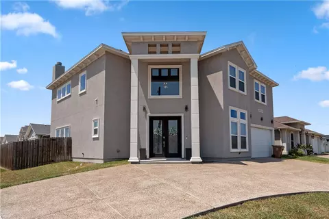 8137 Berenstain Dr, Corpus Christi, TX 78414