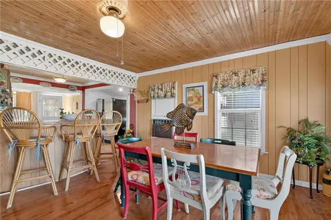 Dining - 107 E Lakefield Dr, Mathis, TX 78368 photo 3 of 7