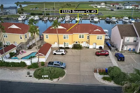 15325 Bonasse Ct #D, Corpus Christi, TX 78418