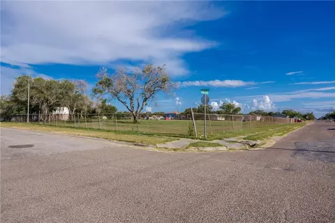 0 N Matiana Ortiz, Robstown, TX 78380