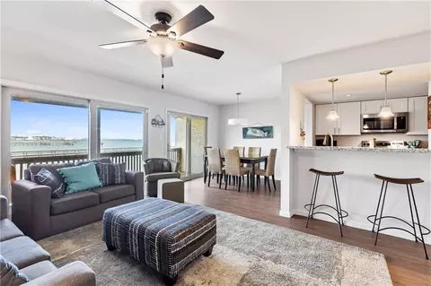 620 S Fulton Bch #308, Rockport, TX 78382