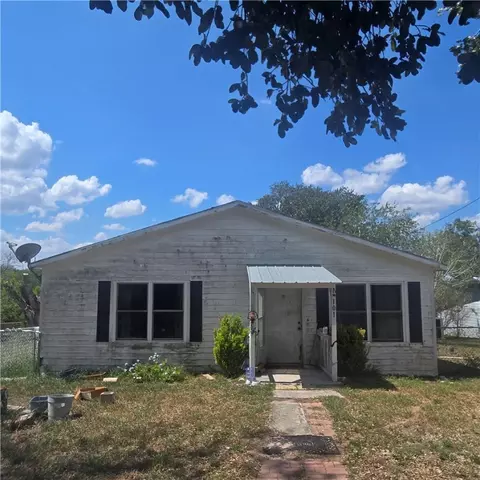 101 Byler, Sandia, TX 78383