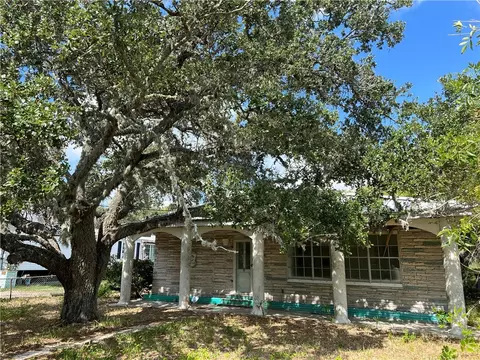 1146 N Mccampbell St, Aransas Pass, TX 78336