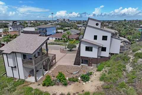 600 E Oaks Ave, Port Aransas, TX 78373