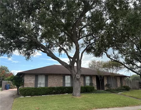 6426 Long Cir, Corpus Christi, TX 78413