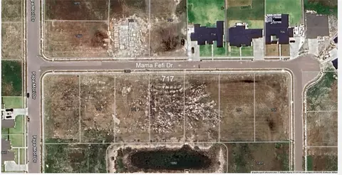 717 Mama Fefi Dr, Corpus Christi, TX 78414