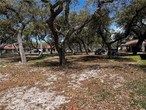1302 Royal Oaks Trl # -R, Fulton, TX 78358