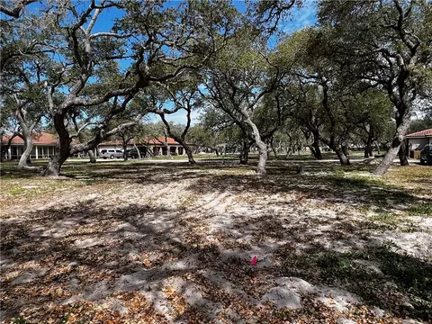 1202 Royal Oaks Trl # -R, Fulton, TX 78358