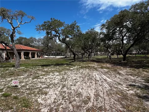 1203 Villas Dr, Fulton, TX 78358
