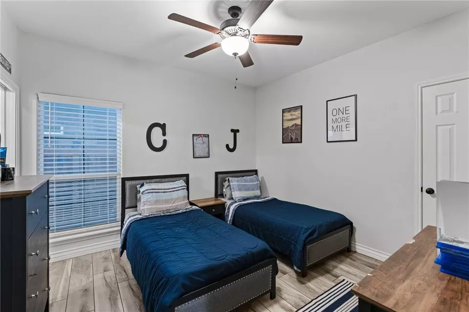 Bedroom - 7833 Stampede Dr, Corpus Christi, TX 78414 photo 3 of 4