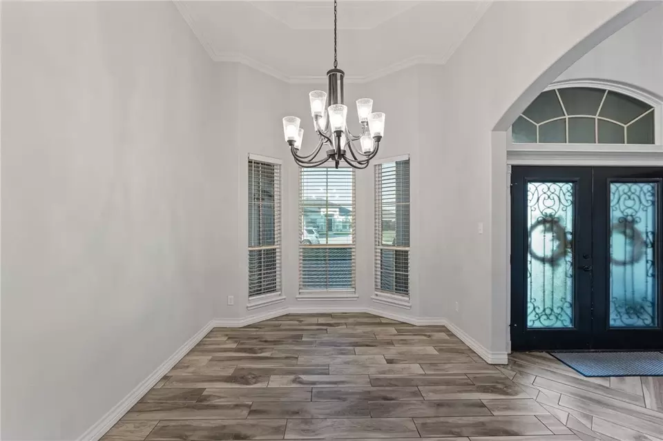 Entry Way - 7833 Stampede Dr, Corpus Christi, TX 78414 photo 5 of 7