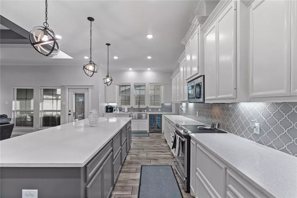 Kitchen - 7833 Stampede Dr, Corpus Christi, TX 78414 photo 1 of 3