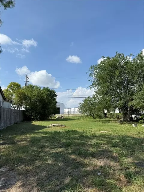 541 Van Cleve Dr, Corpus Christi, TX 78408