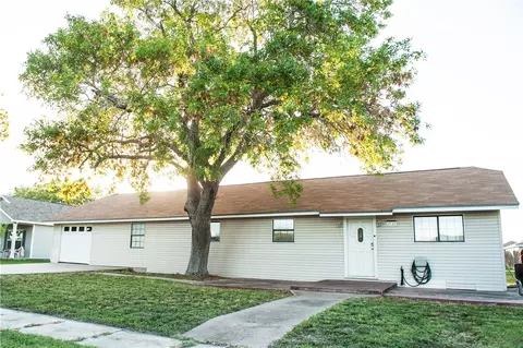 2741 Beaumont Ave, Ingleside, TX 78362
