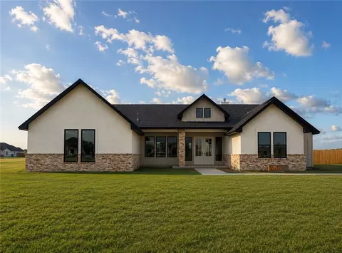 1486 Dancing Elk Dr, Corpus Christi, TX 78415