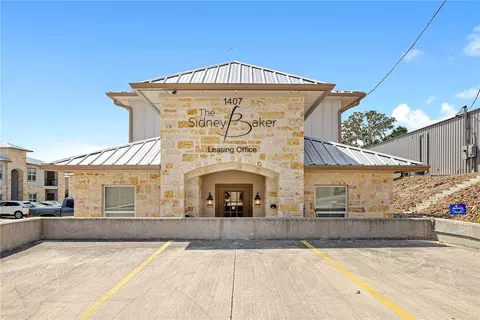 1407 Sidney Baker St, Kerrville, TX 78028