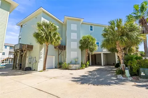 1024 Private Road D, Port Aransas, TX 78373