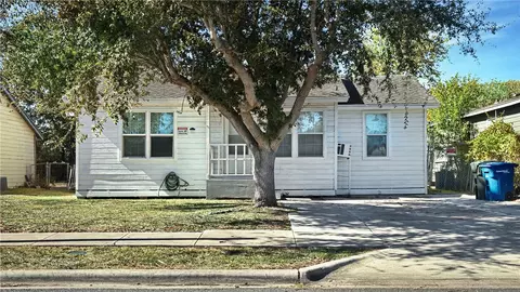 4533 W Nesbitt Dr, Corpus Christi, TX 78415