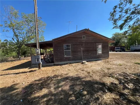 Exterior - 295 Mystic Dr, George West, TX 78022 photo 5 of 7